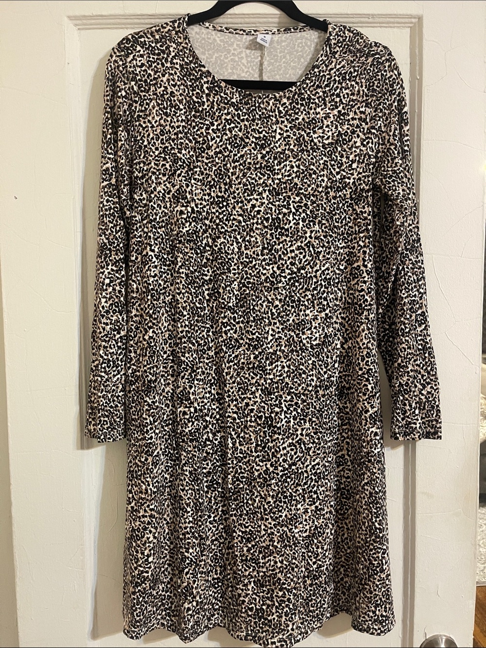 Old Navy Leopard Print Long Sleeve Dress - Beige & Black